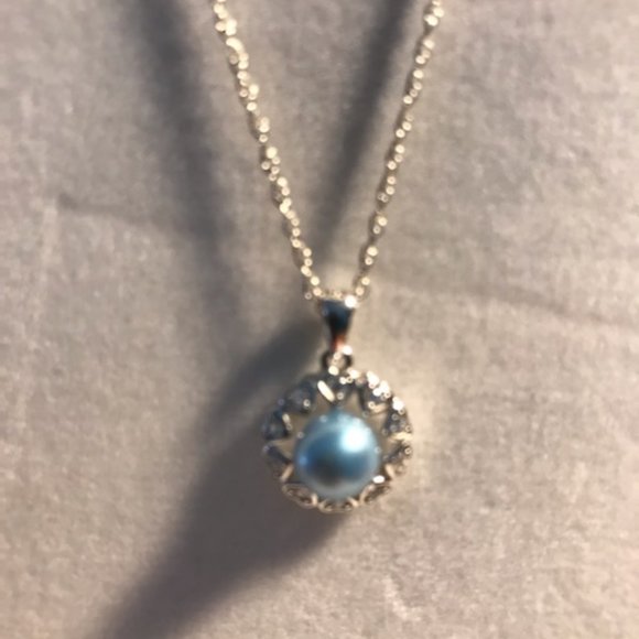 Vantel Pearls Necklaces - Picture 13 of 16